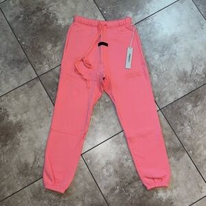 Fear of God Essentials Sweatpant Coral FW22 Size XS